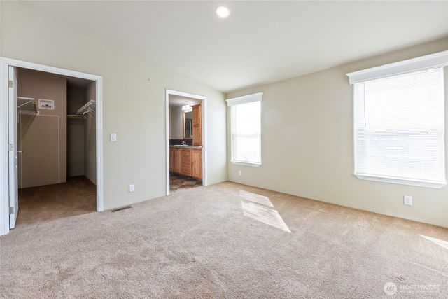 3516 Meadowbrook Lane SE, Lacey, WA 98503