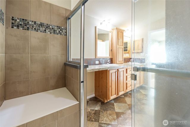 3516 Meadowbrook Lane SE, Lacey, WA 98503
