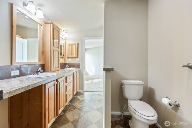 3516 Meadowbrook Lane SE, Lacey, WA 98503