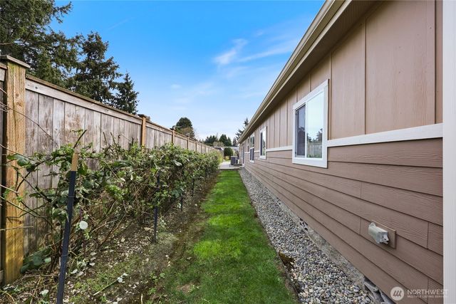 3516 Meadowbrook Lane SE, Lacey, WA 98503