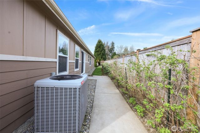 3516 Meadowbrook Lane SE, Lacey, WA 98503