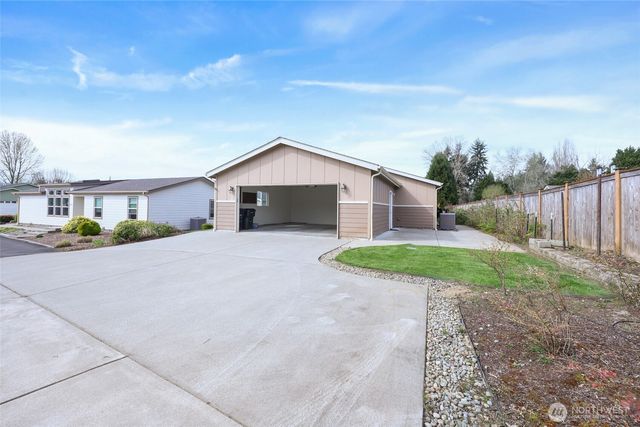 3516 Meadowbrook Lane SE, Lacey, WA 98503