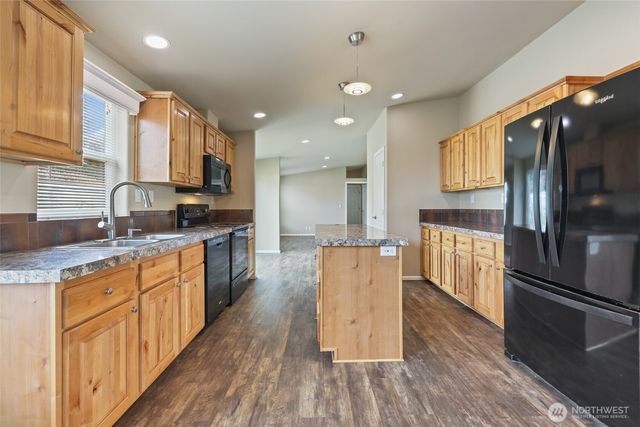 3516 Meadowbrook Lane SE, Lacey, WA 98503