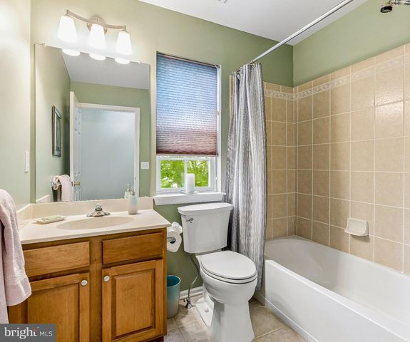 109 BRADDOCK LN, Deptford, NJ 08096