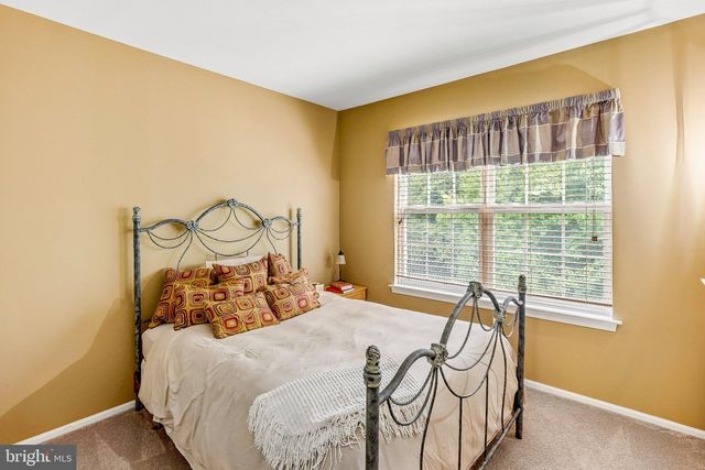 109 BRADDOCK LN, Deptford, NJ 08096