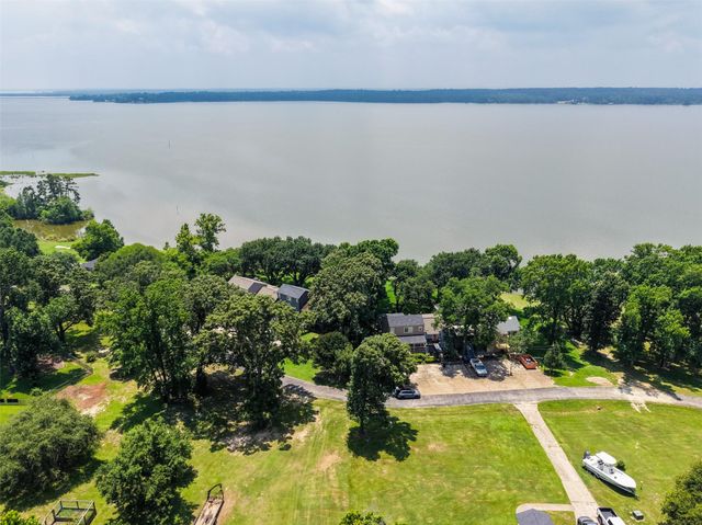 336 Peach Island Road, Trinity, TX 75862