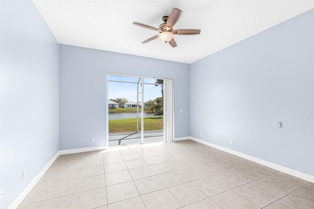 615 NE Canoe Park Circle, Port St. Lucie, FL 34983