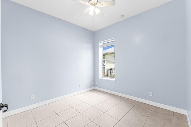 615 NE Canoe Park Circle, Port St. Lucie, FL 34983