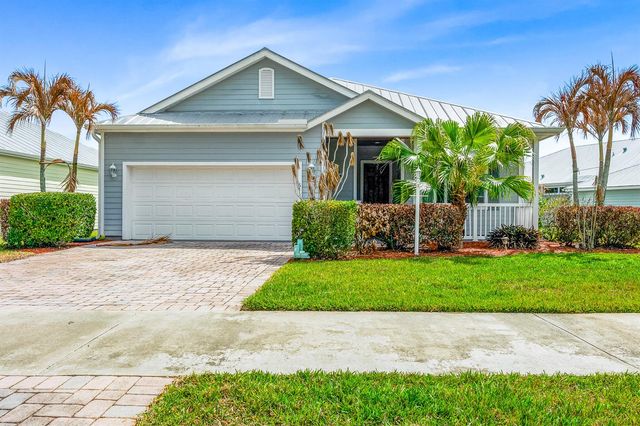 615 NE Canoe Park Circle, Port St. Lucie, FL 34983