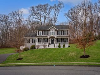 37 Loop Road, Watertown, CT 06795