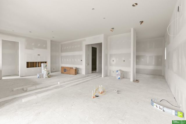 11715 S 119th Street, Papillion, NE 68046