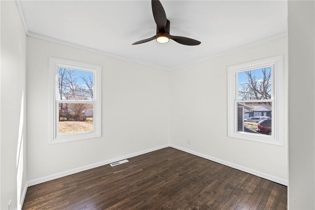 537 N 80th Place, Kansas City, KS 66112