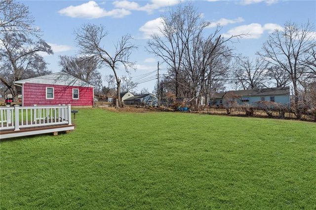 537 N 80th Place, Kansas City, KS 66112