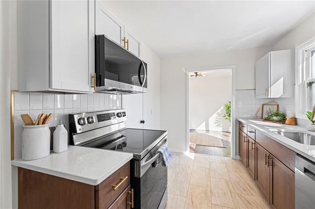 537 N 80th Place, Kansas City, KS 66112