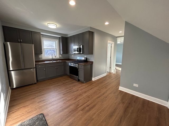 2717 N Rutherford Avenue 2, Chicago, IL 60707