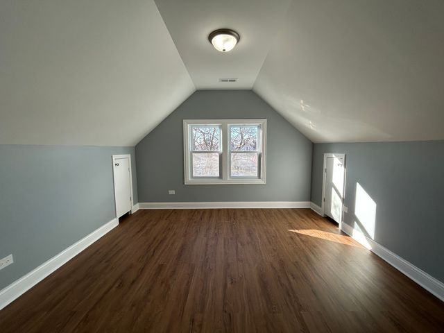 2717 N Rutherford Avenue 2, Chicago, IL 60707