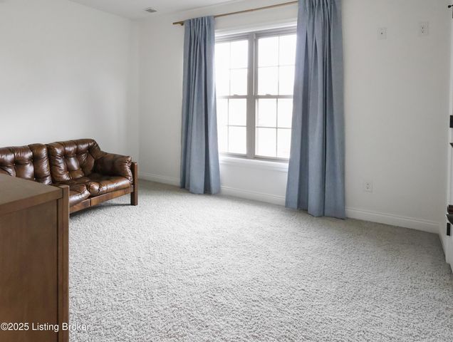 6204 Maddox Blvd, Prospect, KY 40059