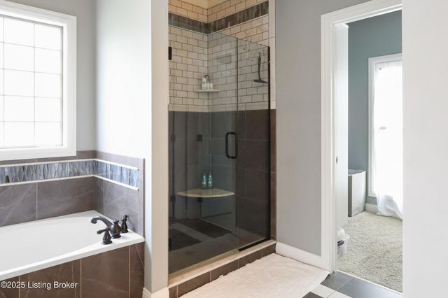 6204 Maddox Blvd, Prospect, KY 40059