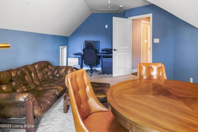 6204 Maddox Blvd, Prospect, KY 40059