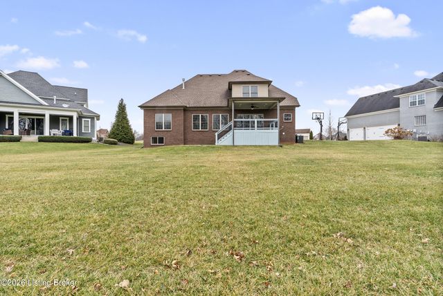 6204 Maddox Blvd, Prospect, KY 40059