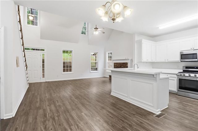 10283 Freehome Highway, Canton, GA 30115