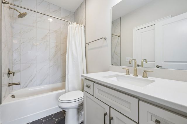 3287 Sassafras Ln, Thompsons Station, TN 37179