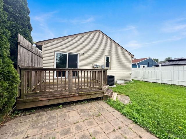 33522 Fernwood Street, Westland, MI 48186