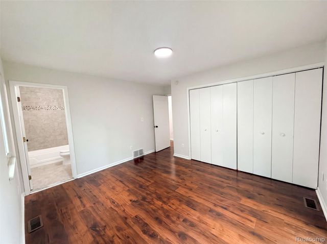 33522 Fernwood Street, Westland, MI 48186