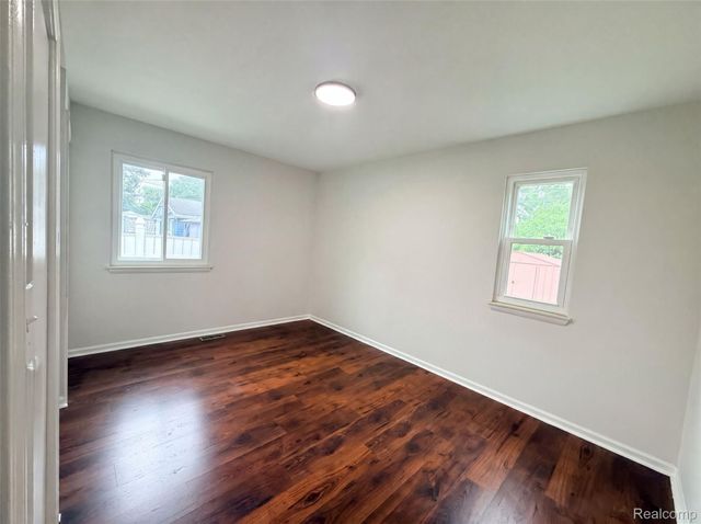 33522 Fernwood Street, Westland, MI 48186