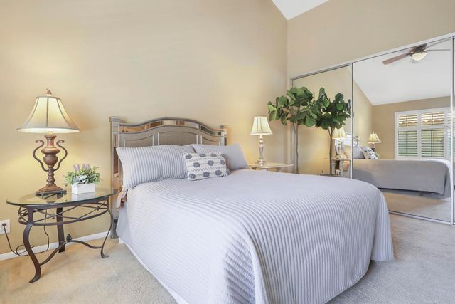 118 Las Lomas, Palm Desert, CA 92260