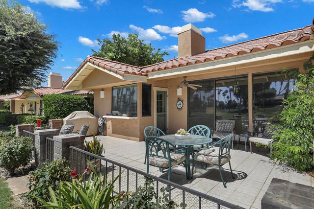 118 Las Lomas, Palm Desert, CA 92260