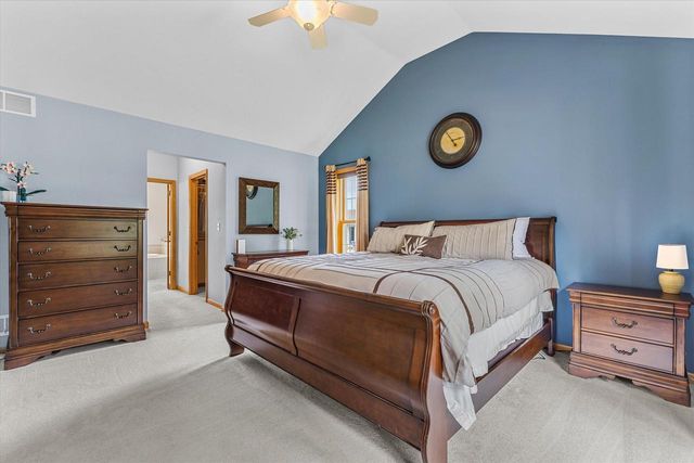 W154S7609 Rain Tree COURT, Muskego, WI 53150