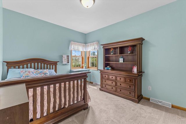 W154S7609 Rain Tree COURT, Muskego, WI 53150