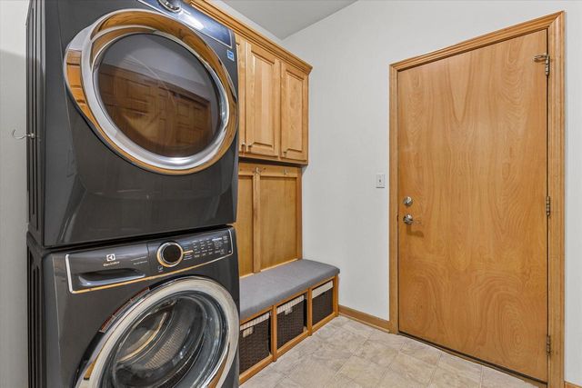 W154S7609 Rain Tree COURT, Muskego, WI 53150