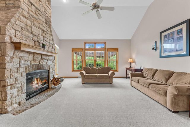 W154S7609 Rain Tree COURT, Muskego, WI 53150
