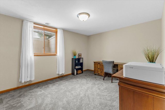 W154S7609 Rain Tree COURT, Muskego, WI 53150