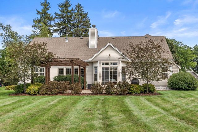 W154S7609 Rain Tree COURT, Muskego, WI 53150
