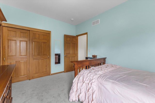 W154S7609 Rain Tree COURT, Muskego, WI 53150