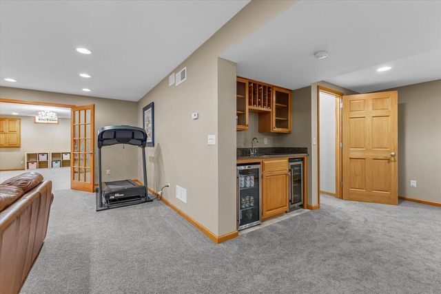 W154S7609 Rain Tree COURT, Muskego, WI 53150