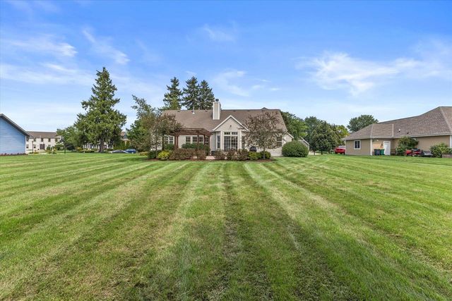 W154S7609 Rain Tree COURT, Muskego, WI 53150