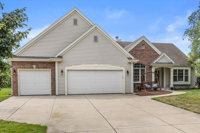 W154S7609 Rain Tree COURT, Muskego, WI 53150