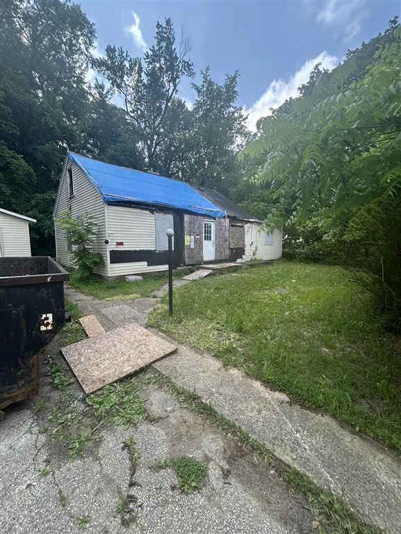 1710 Humphrey Street, Kalamazoo, MI 49001
