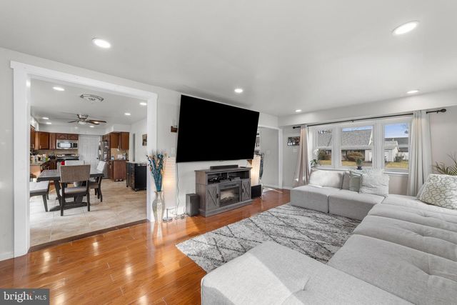 43 GALTON LN, Willingboro, NJ 08046