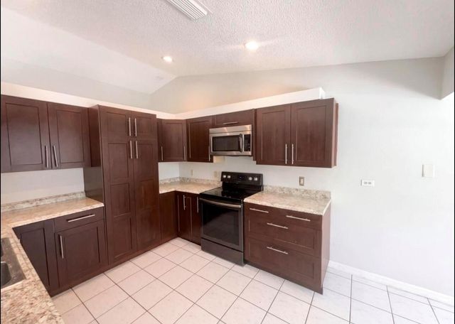 1750 EVERGREEN Court, Kissimmee, FL 34746