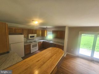 103 BRANDYWINE DR, Coatesville, PA 19320
