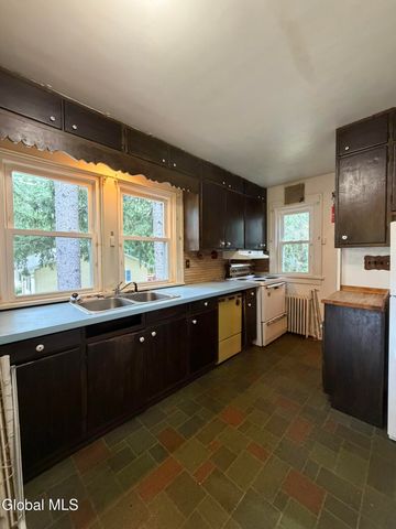 34 Hamilton Street, Guilderland, NY 12084