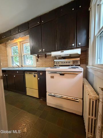 34 Hamilton Street, Guilderland, NY 12084