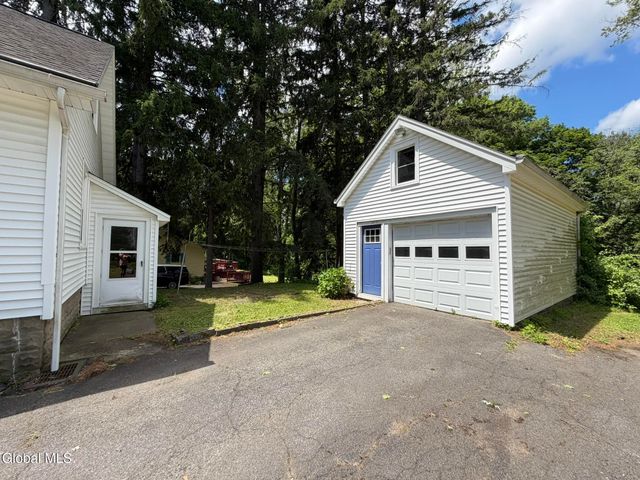 34 Hamilton Street, Guilderland, NY 12084