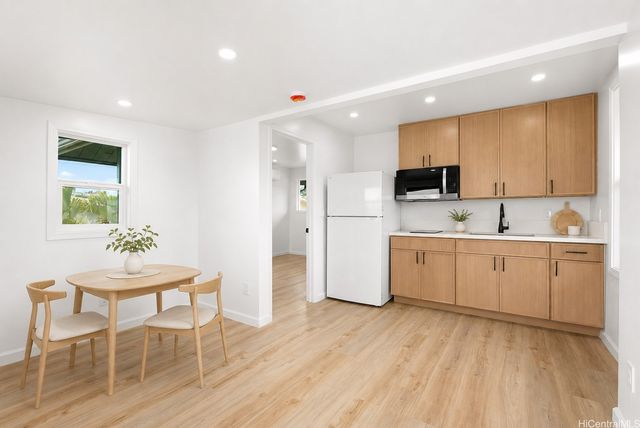 1825-B Liliha Street, Honolulu, HI 96817