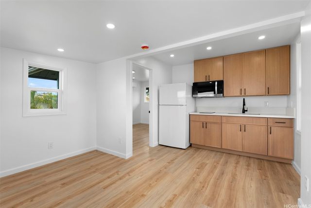1825-B Liliha Street, Honolulu, HI 96817